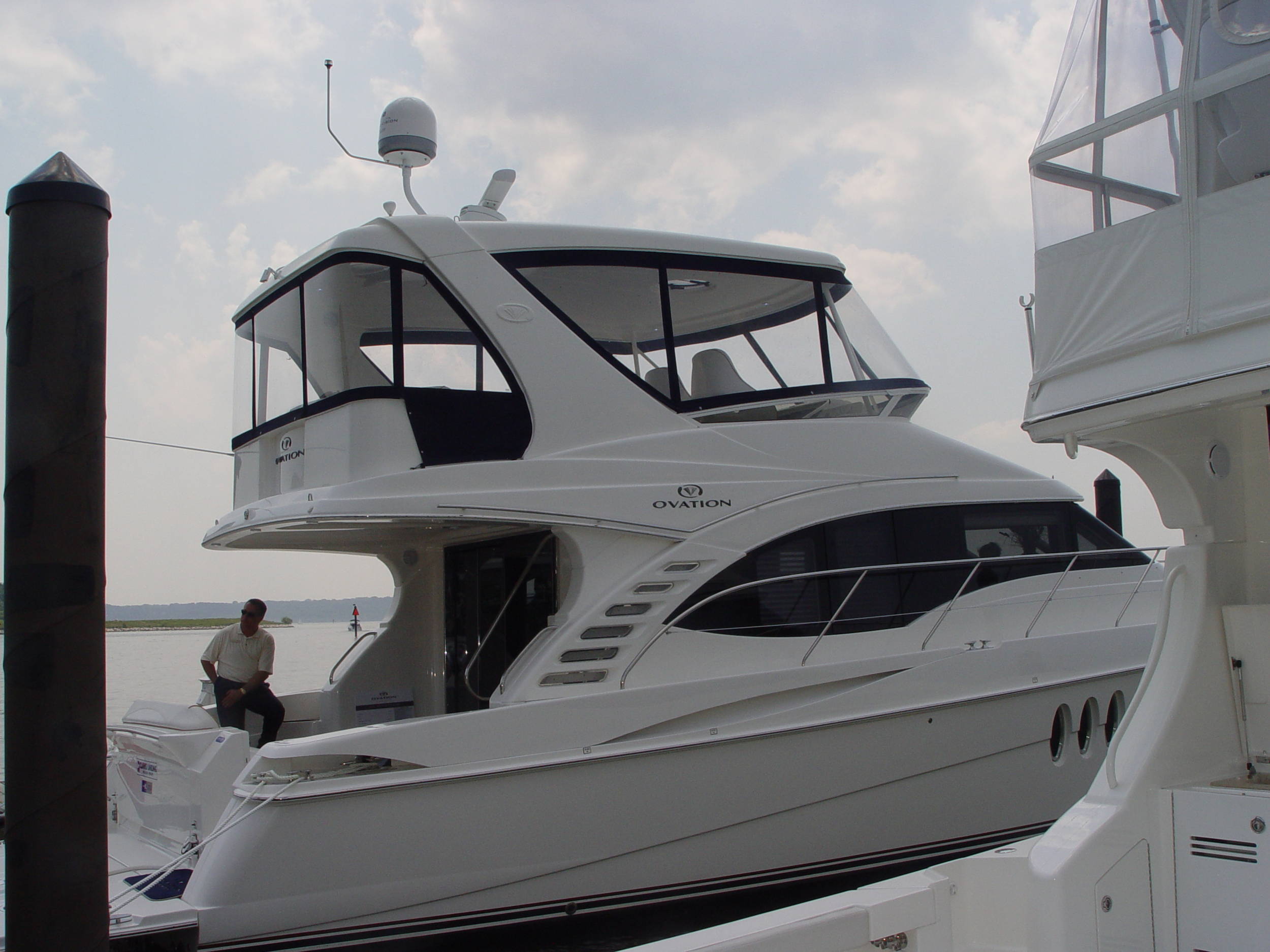 National Harbor Boat Show 6-7-08 New 52 Ovation