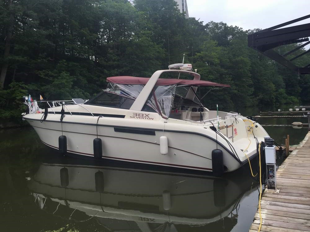 Silverton 38X